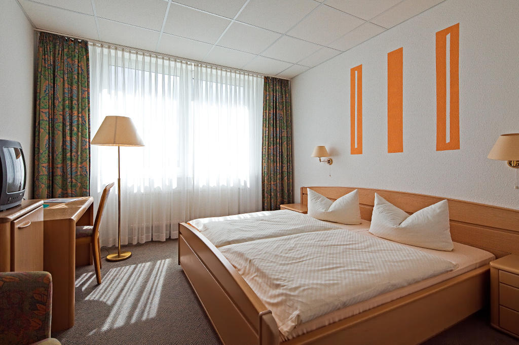 Hotel Trebeltal Demmin Exterior photo
