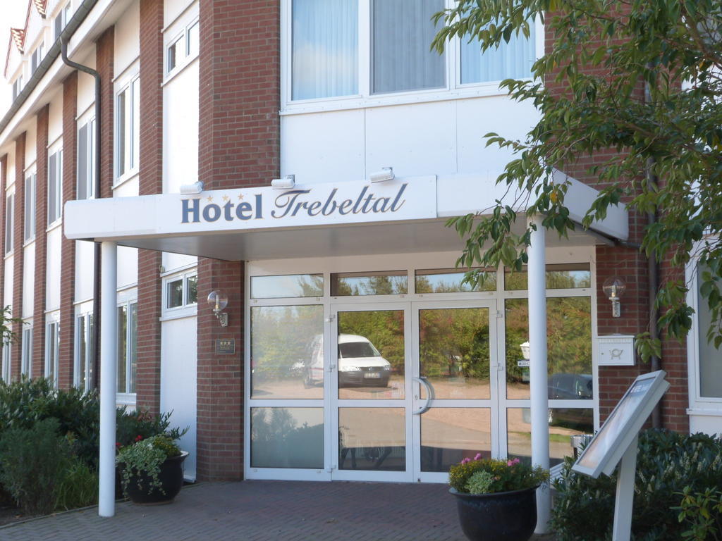Hotel Trebeltal Demmin Exterior photo